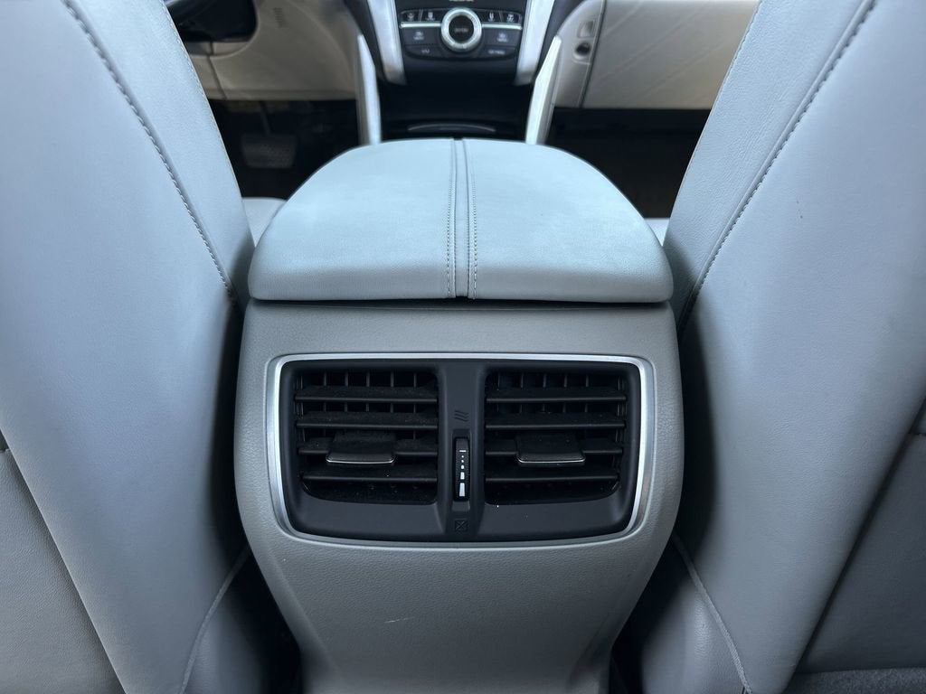 2017 Acura TLX V6 w/Technology Pkg