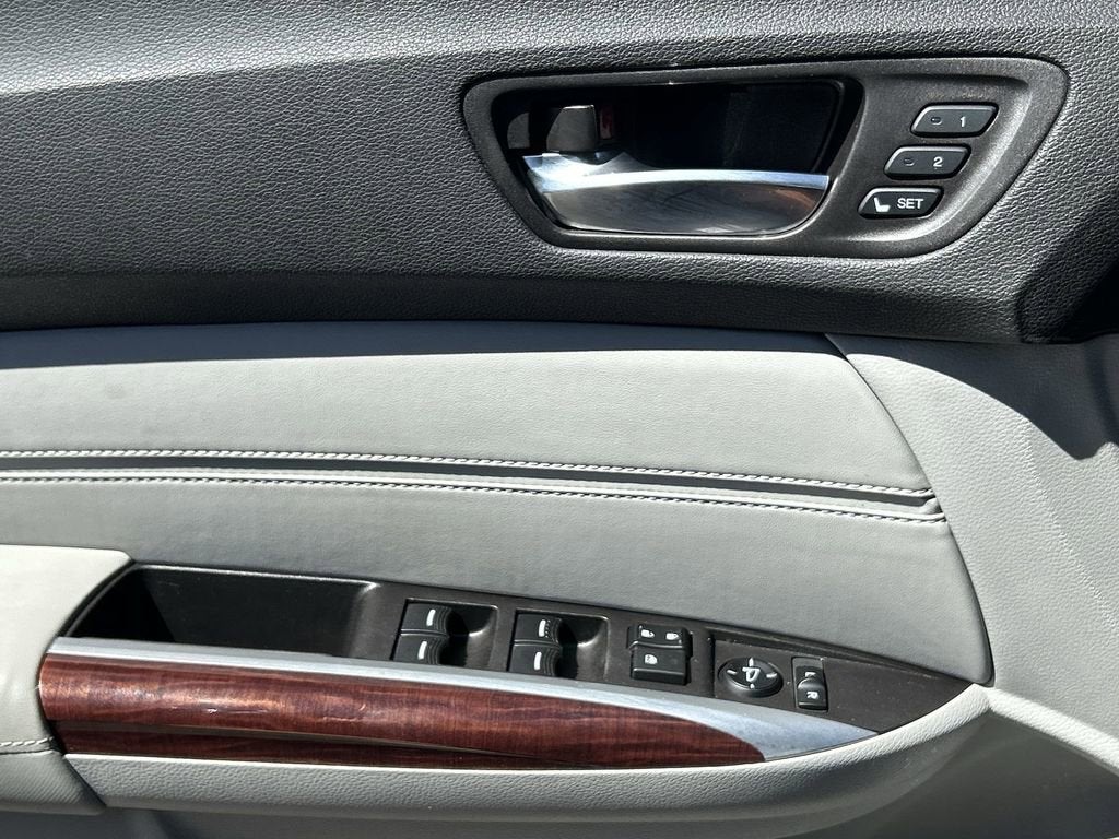 2017 Acura TLX V6 w/Technology Pkg