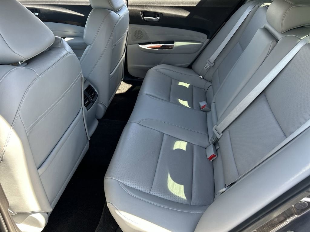 2017 Acura TLX V6 w/Technology Pkg