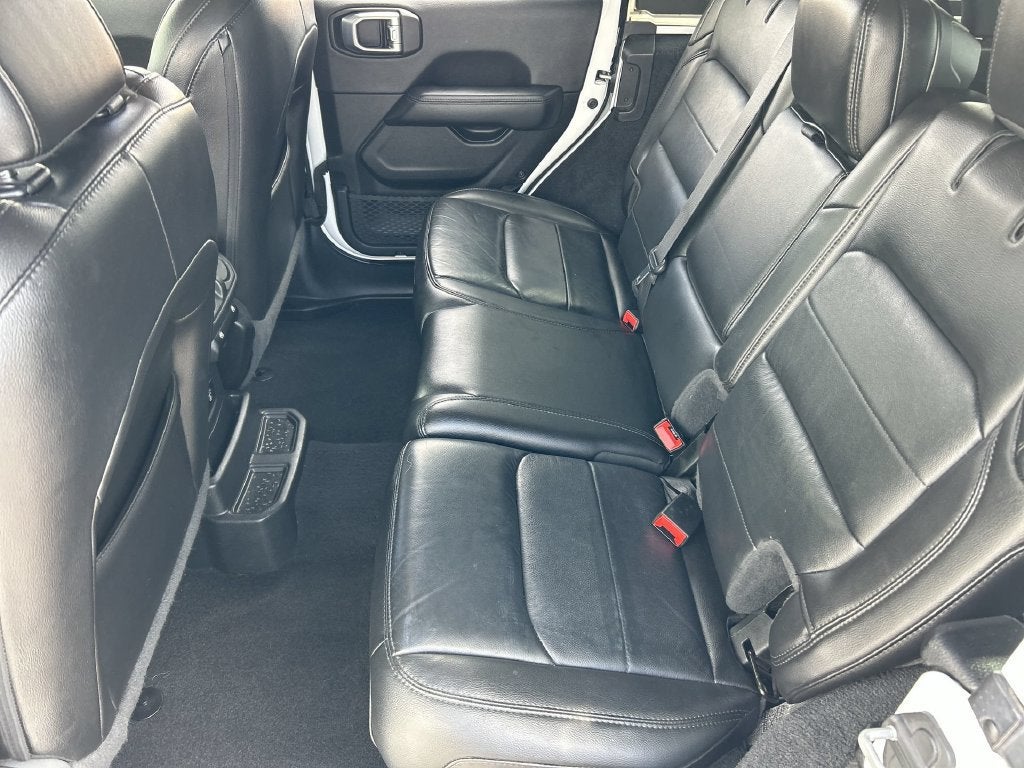 2021 Jeep Wrangler Unlimited Sahara Altitude