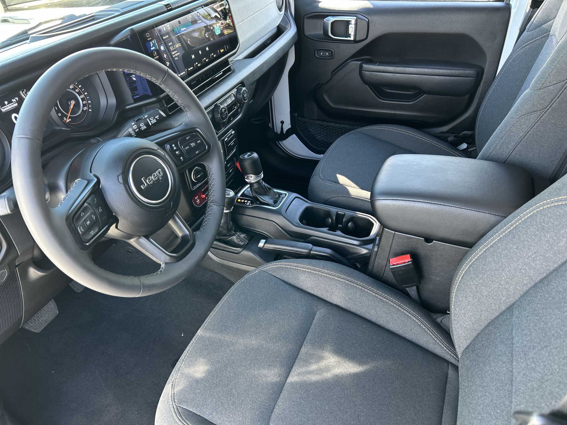 2025 Jeep Wrangler 4-Door Willys 4x4