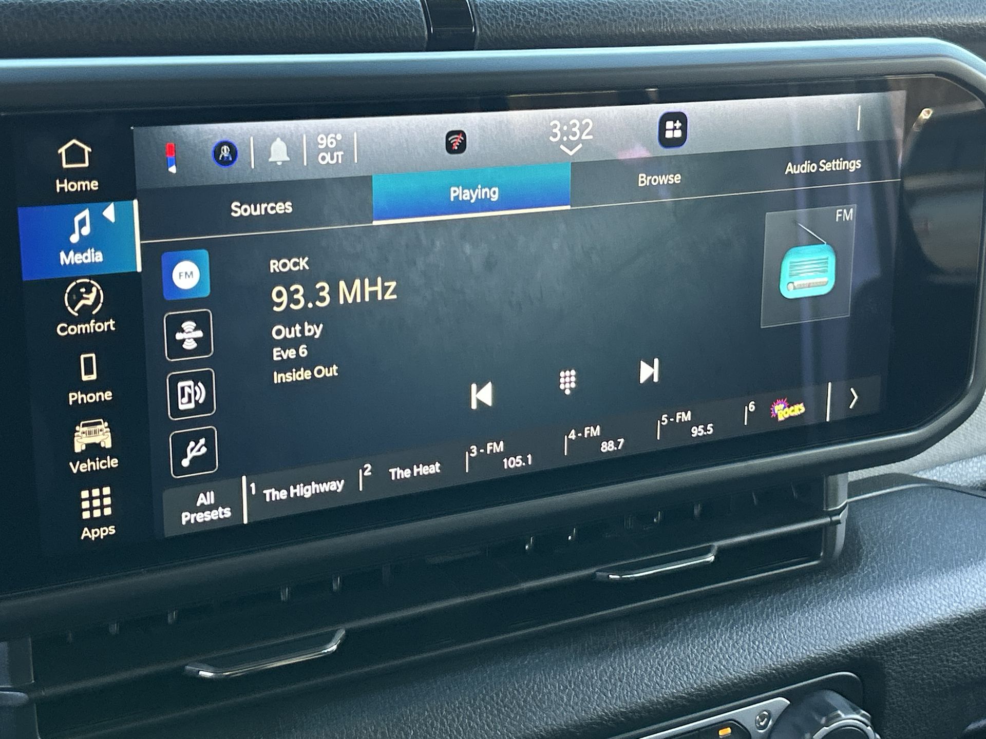 2025 Jeep Wrangler 4-Door Willys 4x4