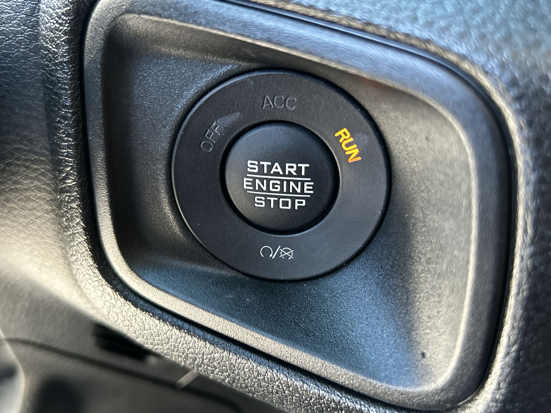 2025 Jeep Wrangler 4-Door Willys 4x4