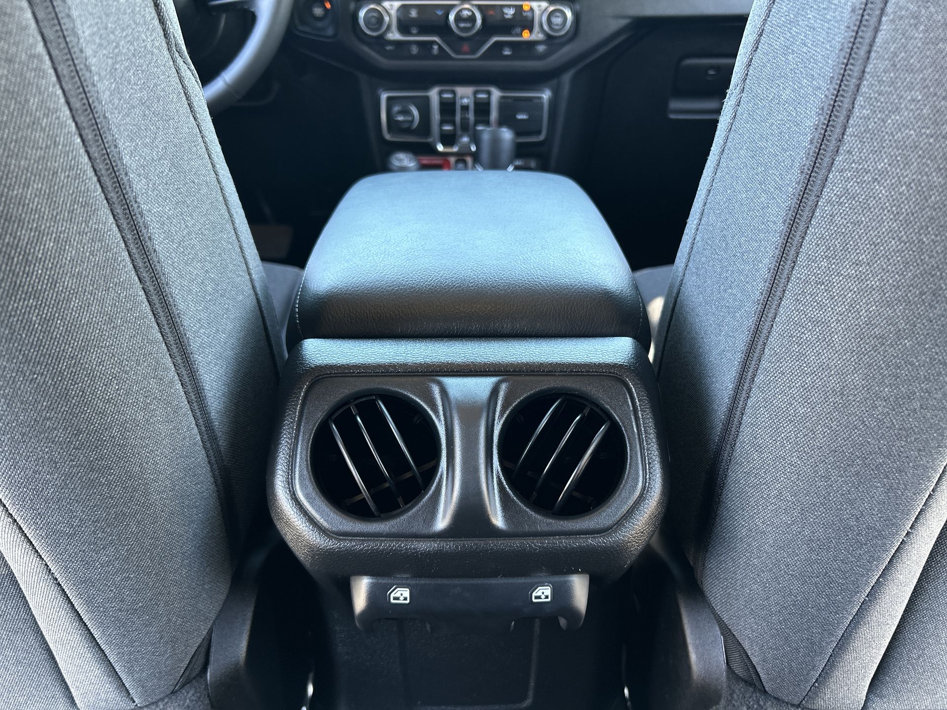 2025 Jeep Wrangler 4-Door Willys 4x4