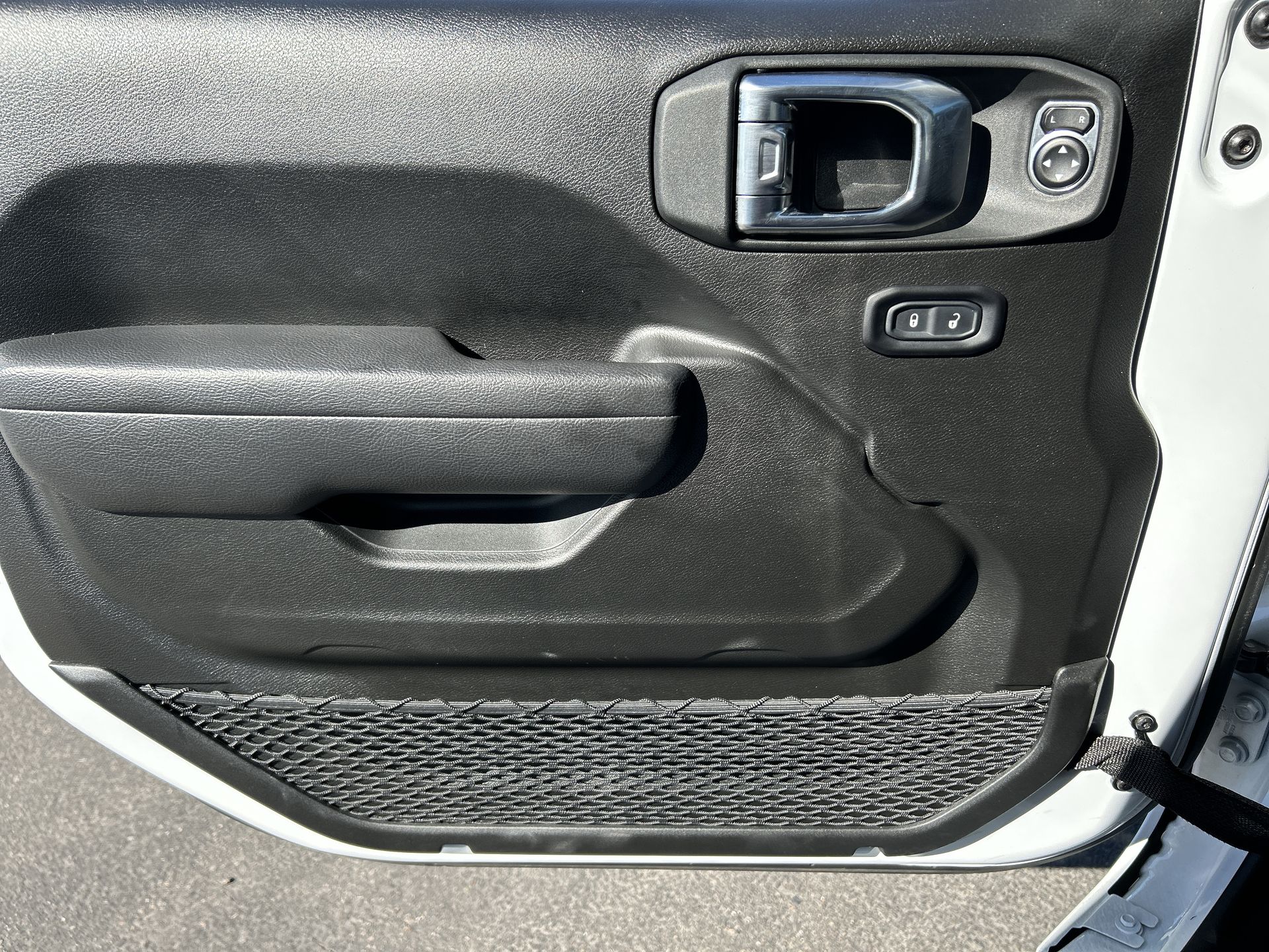 2025 Jeep Wrangler 4-Door Willys 4x4