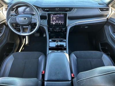 2023 Jeep Grand Cherokee Altitude 4x4