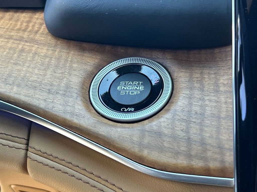 2022 Jeep Grand Cherokee Summit Reserve