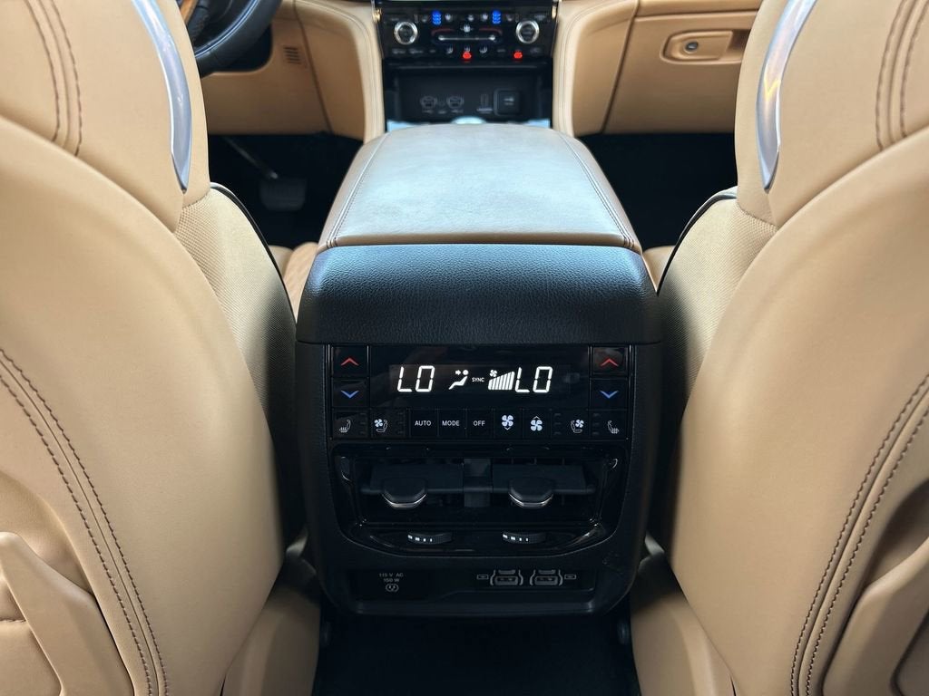 2022 Jeep Grand Cherokee Summit Reserve