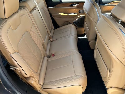 2022 Jeep Grand Cherokee Summit Reserve