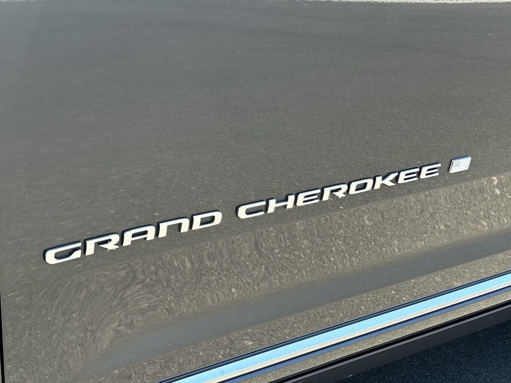 2022 Jeep Grand Cherokee Summit Reserve