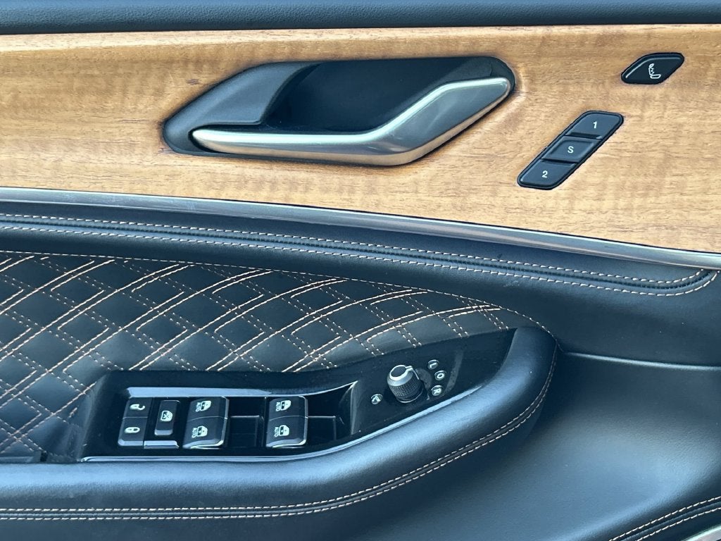 2022 Jeep Grand Cherokee L Summit Reserve