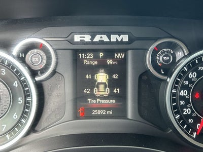 2019 RAM 1500 Big Horn/Lone Star Quad Cab 4x4 6'4" Box