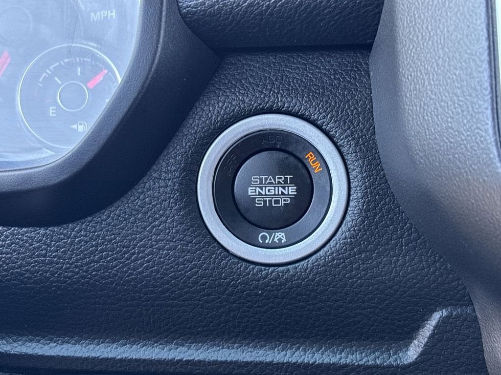 2021 RAM 1500 Laramie Crew Cab 4x4 5'7" Box