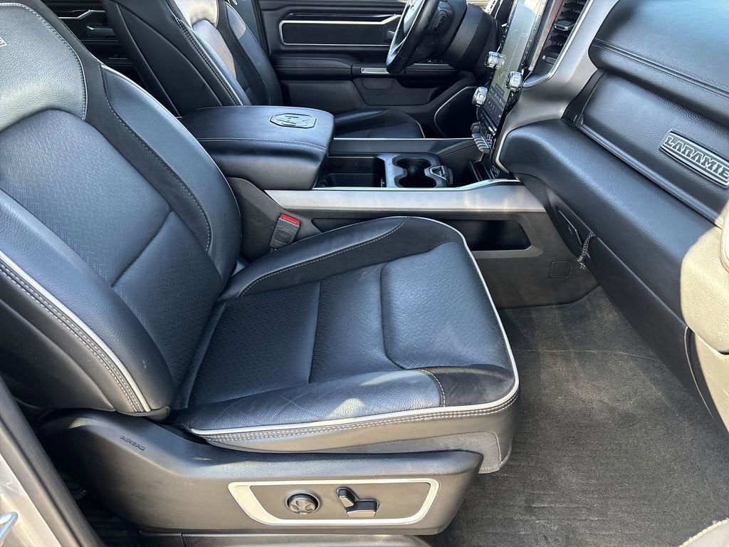 2021 RAM 1500 Laramie Crew Cab 4x4 5'7" Box