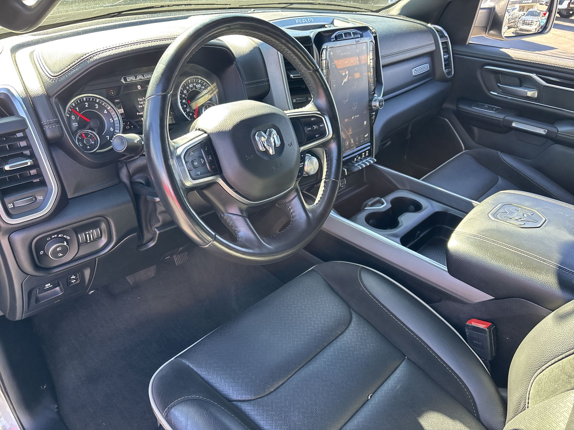 2021 RAM 1500 Laramie Crew Cab 4x4 5'7" Box