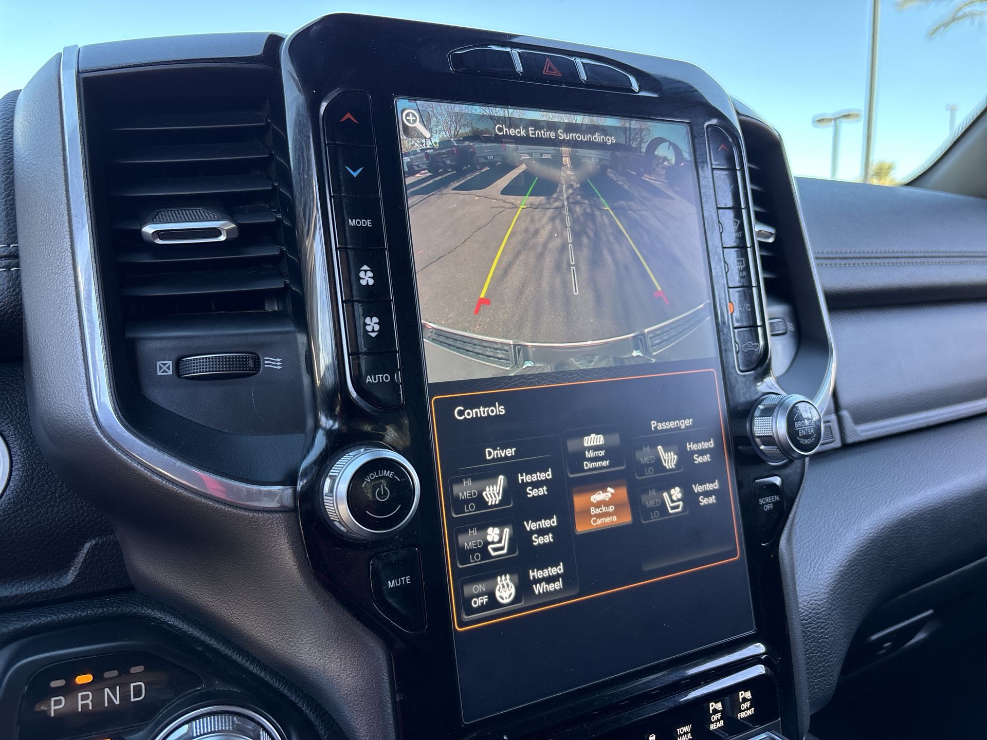 2021 RAM 1500 Laramie Crew Cab 4x4 5'7" Box