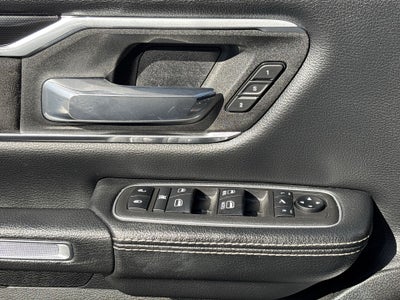 2021 RAM 1500 Laramie Crew Cab 4x4 5'7" Box