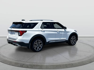 2025 Ford Explorer Platinum