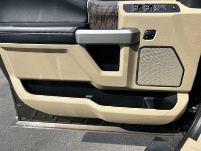 2017 Ford Super Duty F-250 SRW Lariat