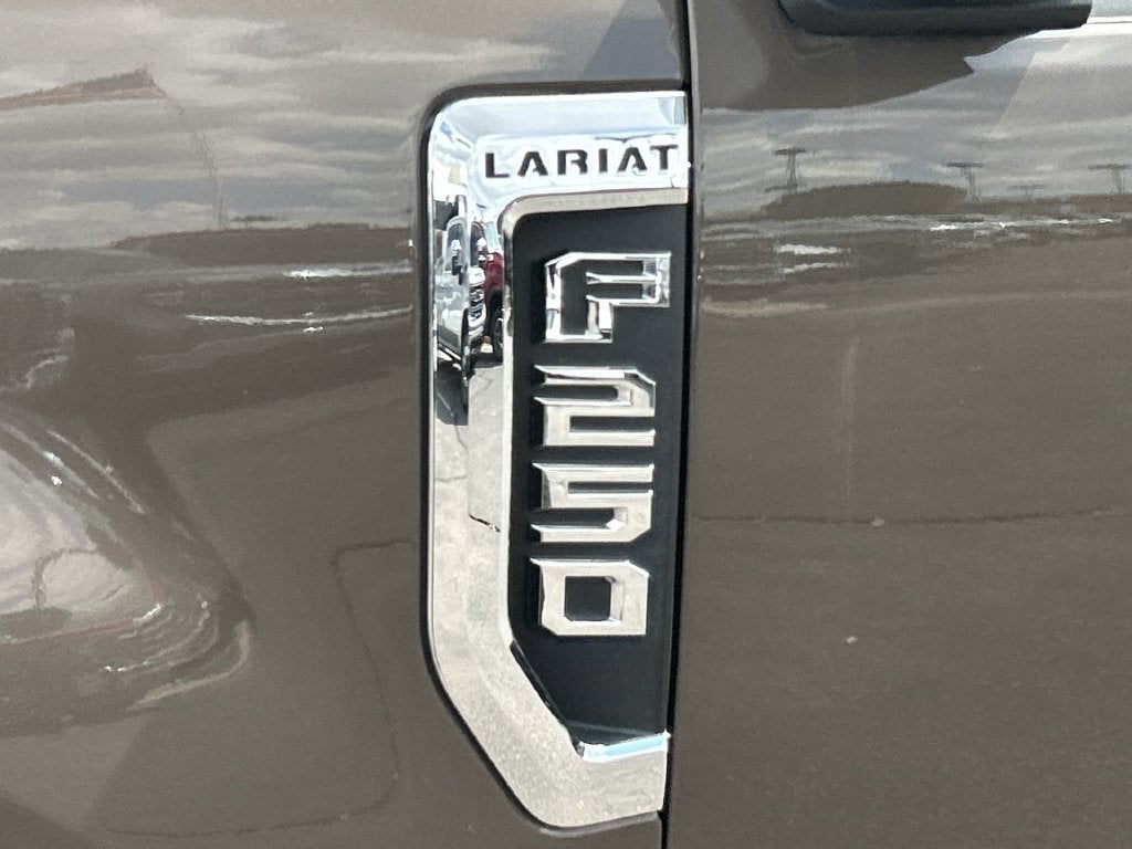 2017 Ford Super Duty F-250 SRW Lariat