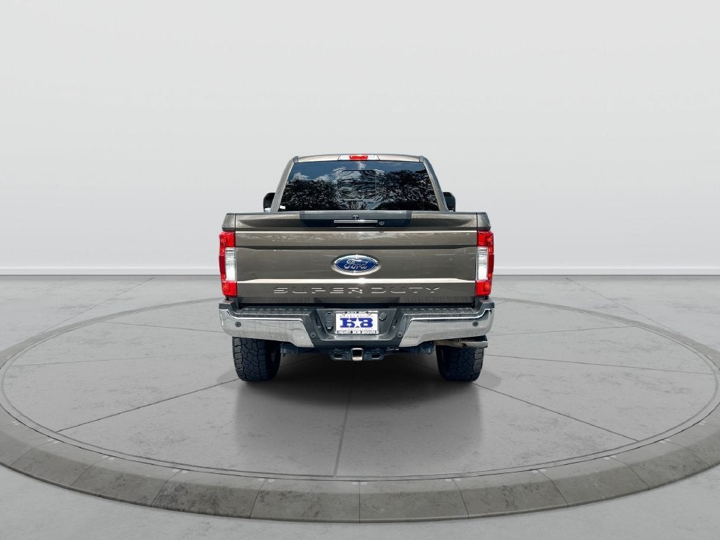 2017 Ford Super Duty F-250 SRW Lariat