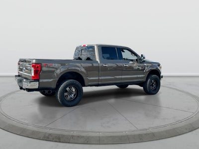 2017 Ford Super Duty F-250 SRW Lariat