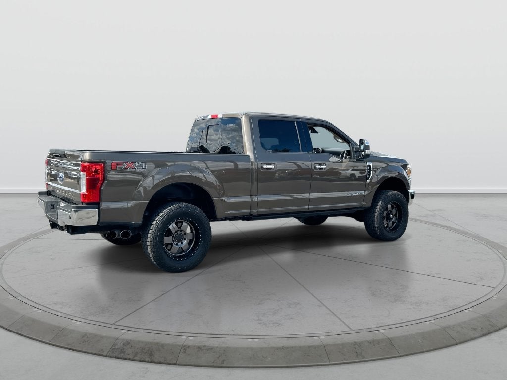 2017 Ford Super Duty F-250 SRW Lariat