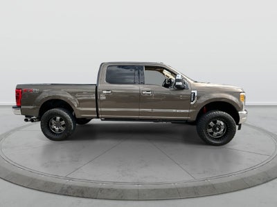 2017 Ford Super Duty F-250 SRW Lariat