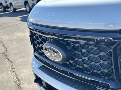 2025 Ford Super Duty F-350 SRW XL