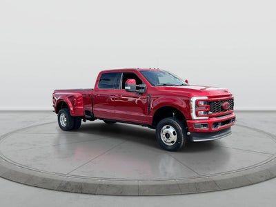 2023 Ford F-350 LARIAT