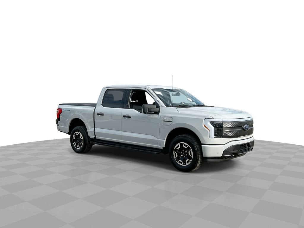 2023 Ford F-150 Lightning XLT