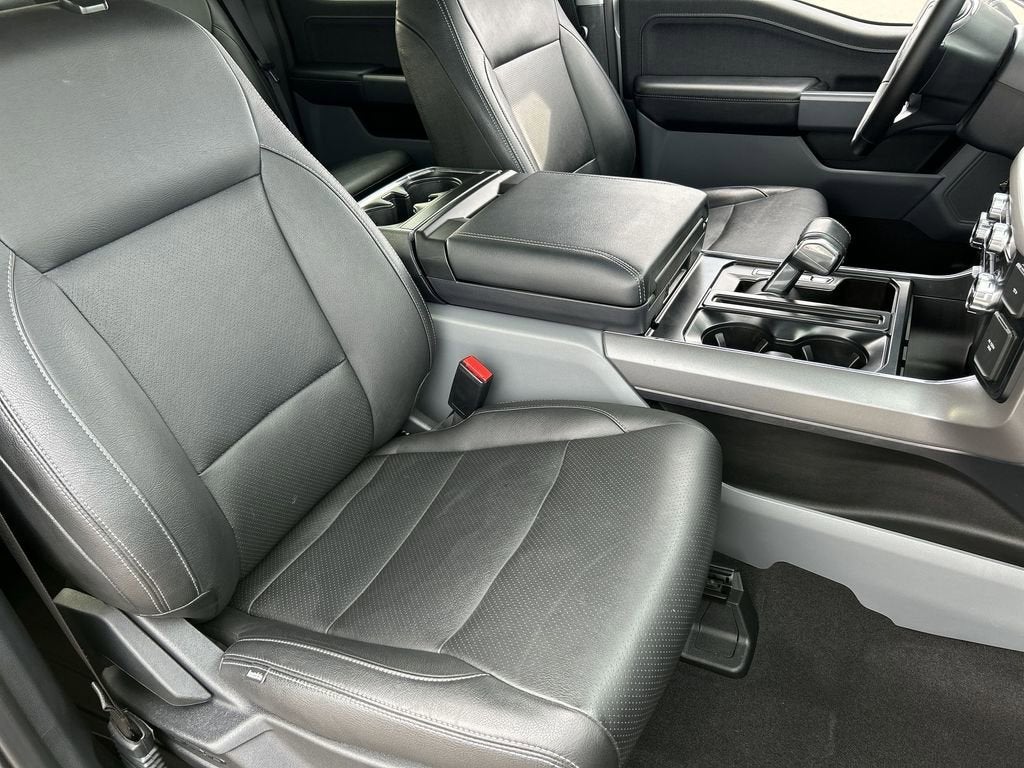 2023 Ford F-150 Lightning XLT