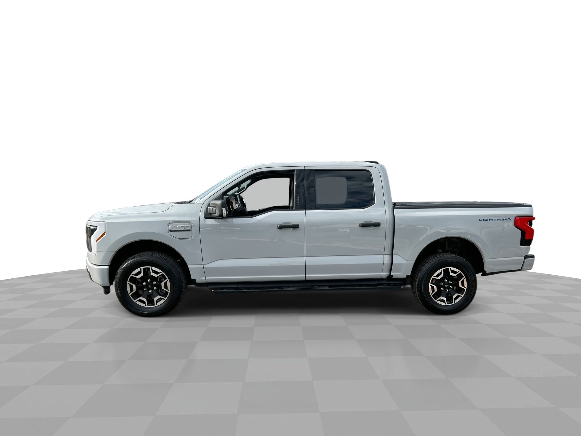 2023 Ford F-150 Lightning XLT