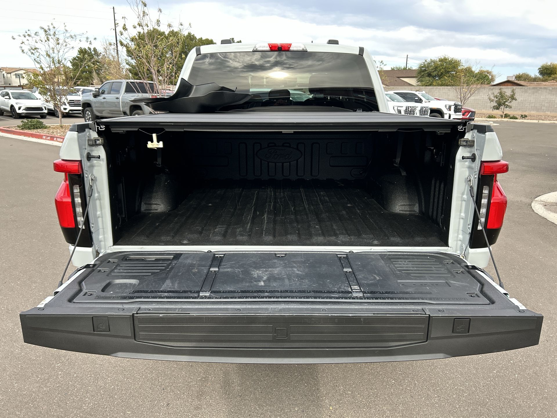 2023 Ford F-150 Lightning XLT