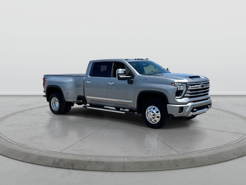2026 Chevrolet Silverado 3500 HD High Country DRW