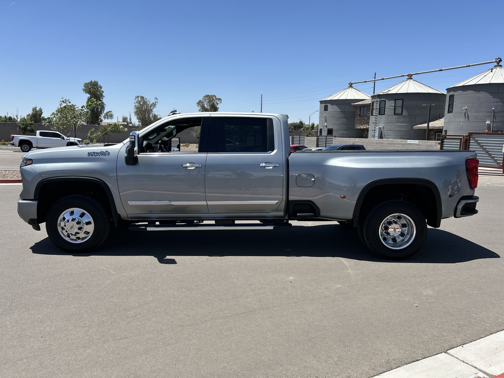 2026 Chevrolet Silverado 3500 HD High Country DRW