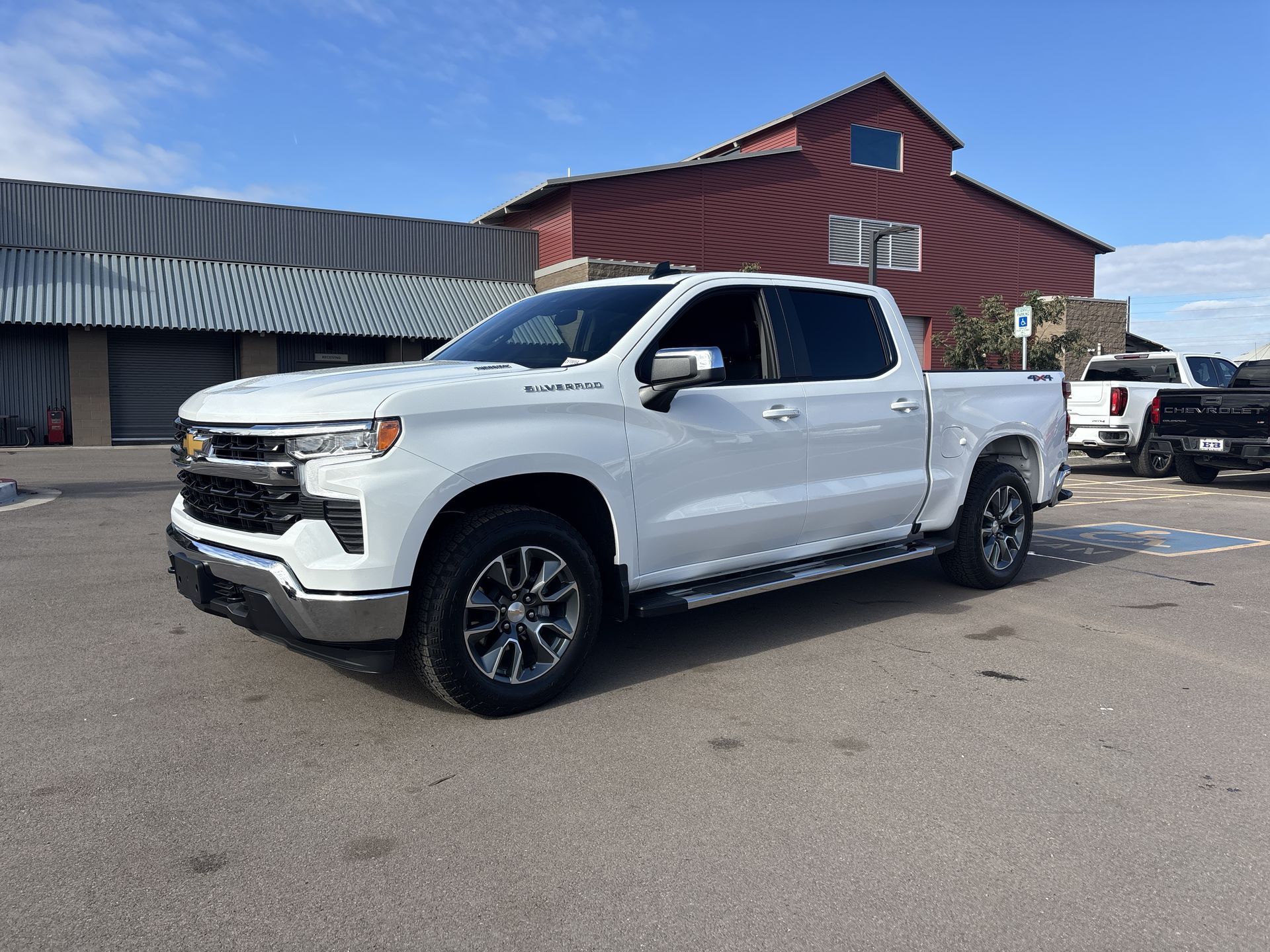 2026 Chevrolet Silverado 1500 LT (2FL)