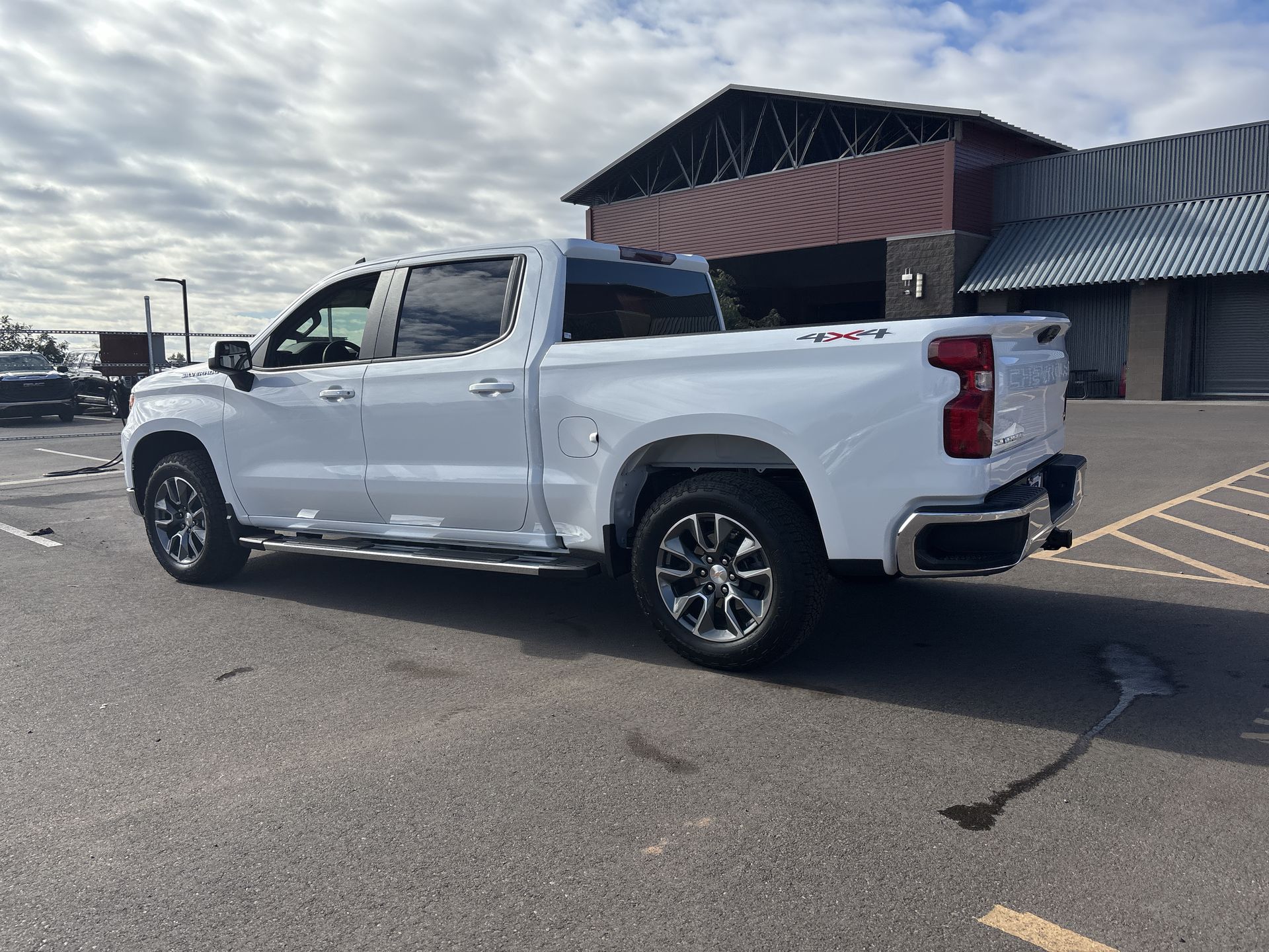 2026 Chevrolet Silverado 1500 LT (2FL)