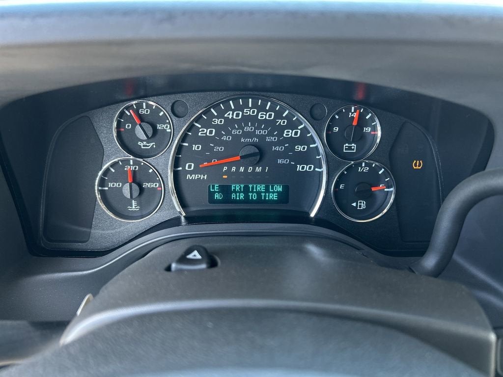 2025 GMC Savana Cutaway 3500 1WT