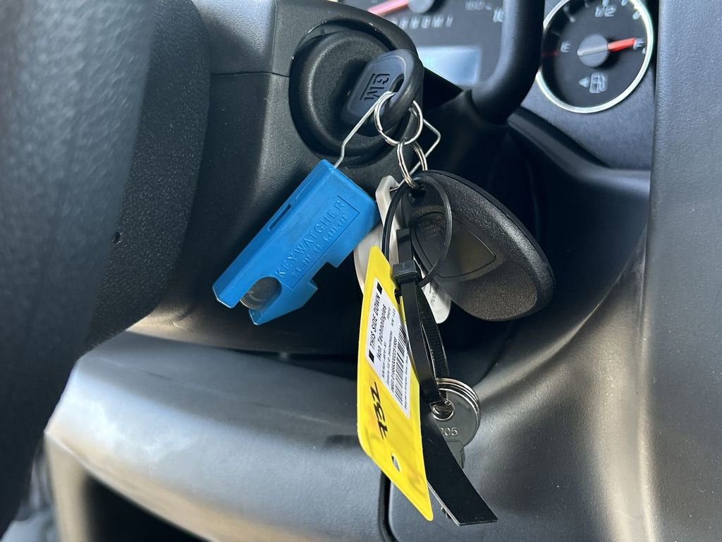 2025 GMC Savana Cutaway 3500 1WT