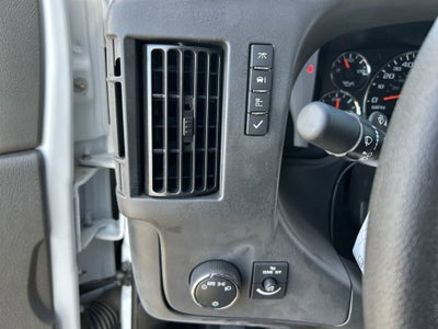 2025 GMC Savana Cutaway 3500 1WT