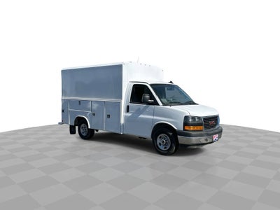 2025 GMC Savana Cutaway 3500 1WT
