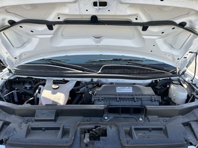 2025 GMC Savana Cutaway 3500 1WT