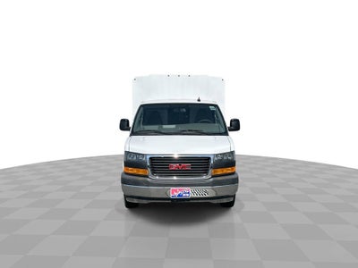 2025 GMC Savana Cutaway 3500 1WT