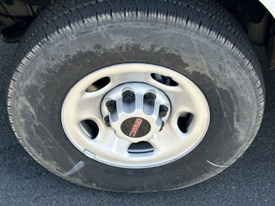 2025 GMC Savana Cutaway 3500 1WT