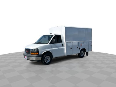 2025 GMC Savana Cutaway 3500 1WT