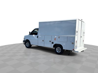 2025 GMC Savana Cutaway 3500 1WT