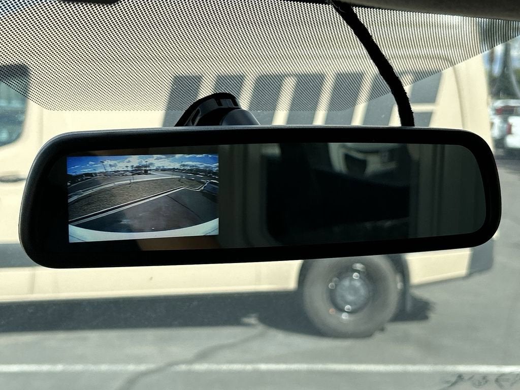 2025 GMC Savana Cutaway 3500 1WT