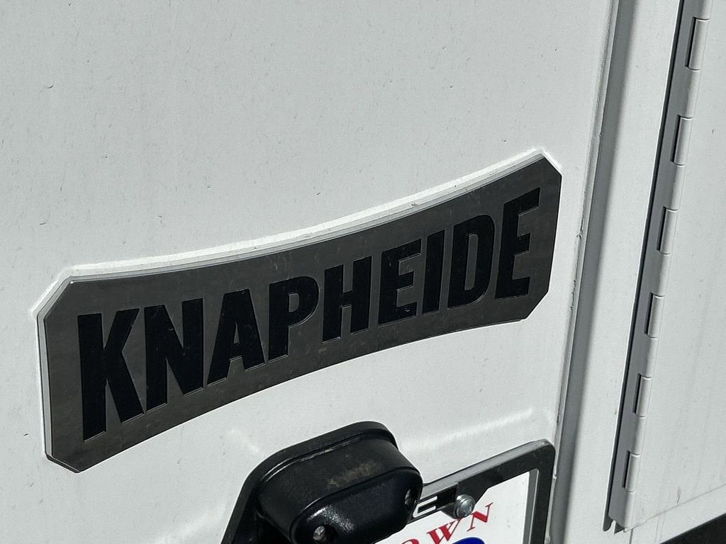 2025 GMC Savana Cutaway 3500 1WT