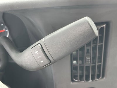 2025 GMC Savana Cutaway 3500 1WT